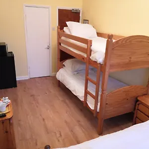 https://the-west-pier-residence.brighton-hotels-england.com