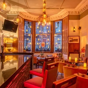 Hotel No32, Edinburgh