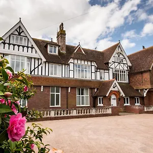 https://the-grange-court-hotel.cardiffhotelswales.com